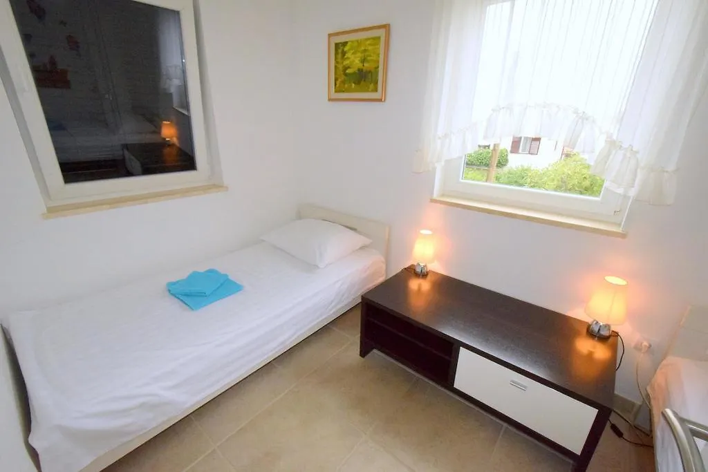 Apartments Ravlic Punat Croatie